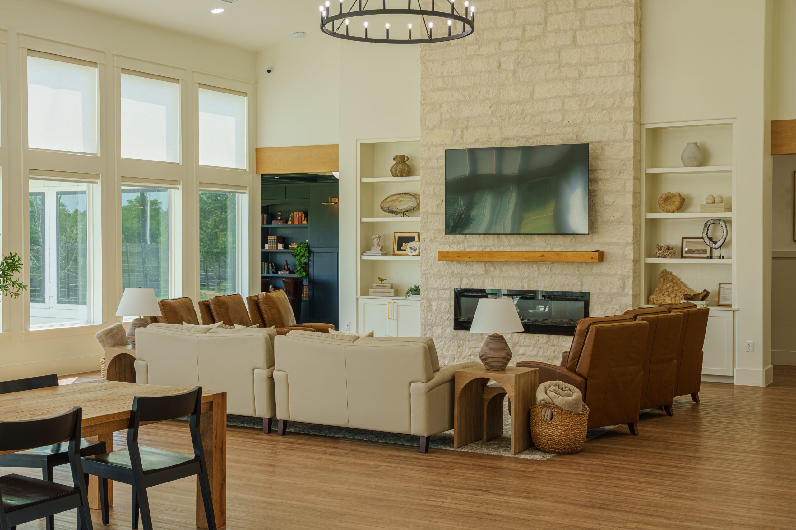 Living Dining facing library