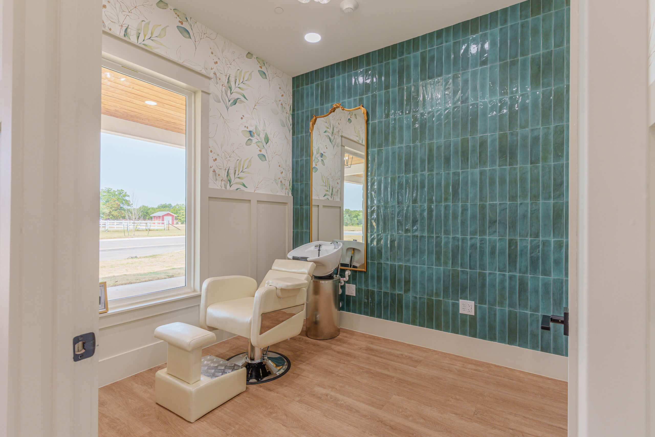 Salon